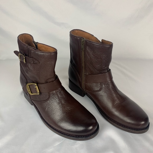 FRYE Woman’s Vicky Leather Round Toe Ankle Boots - Picture 6 of 12